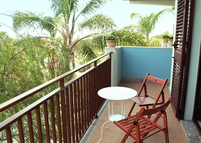 I Minnulareddi 게스트하우스 지아르디니낙소스